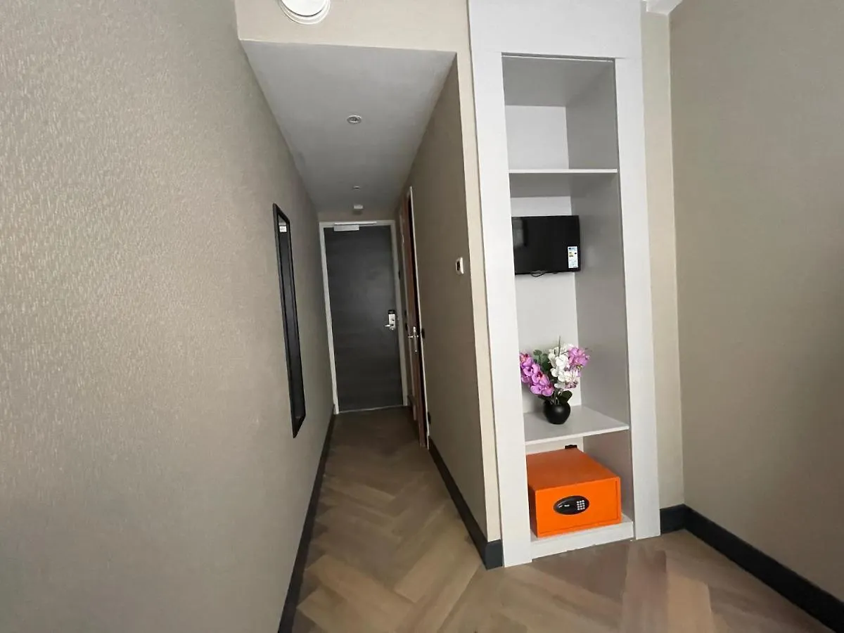 H3 Hotel Rotterdam City Center 2*,  Netherlands